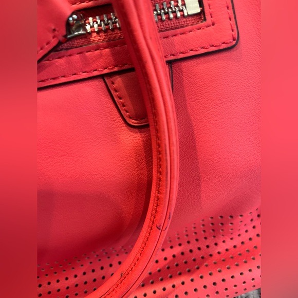 EUC, Coach, Legacy Leather, Perforated, Medium Watermelon Bag, Model 22390 💕 - Picture 13 of 14
